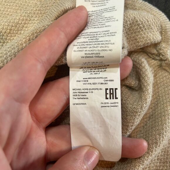 Michael Kors Large Tan Thin Knit Sweater Top - Picture 3 of 10